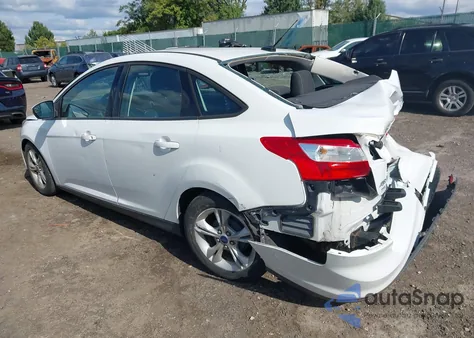2014 Ford Focus Se z USA, uszkodzony, nr VIN 1FADP3F22EL446539